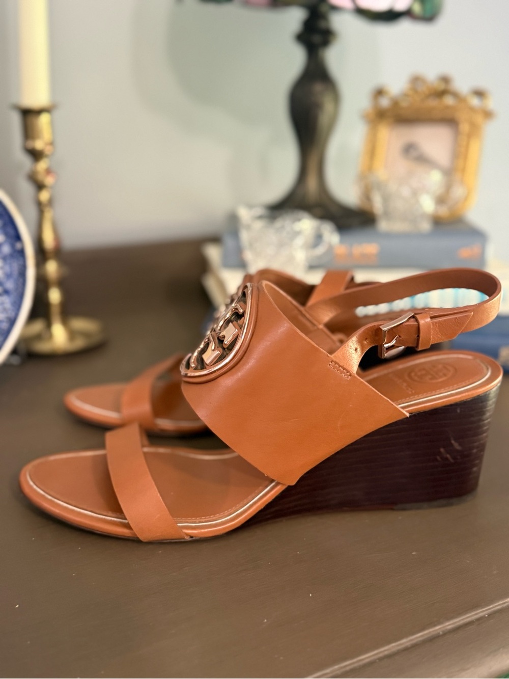 Tory Burch Miller Gold Logo 65mm Leather Wedge Sandals Tan Brown Women’s 10M - Picture 3 of 11